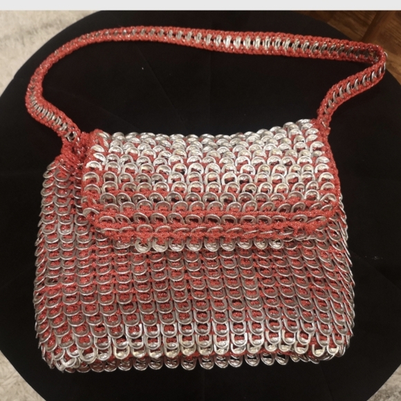 Rare vintage aluminum pop can tab crocheted purse large size capacity Silver/Red - Picture 7 of 17